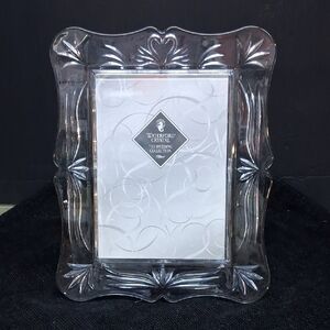 Waterford Crystal picture frame holds 5X7 picture from the Wedding collection.